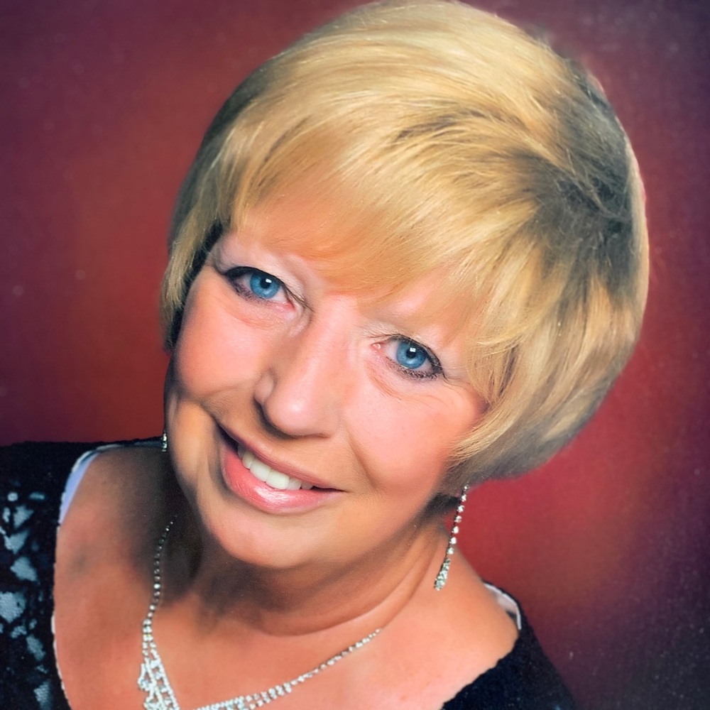 Meet your Posher, Carla